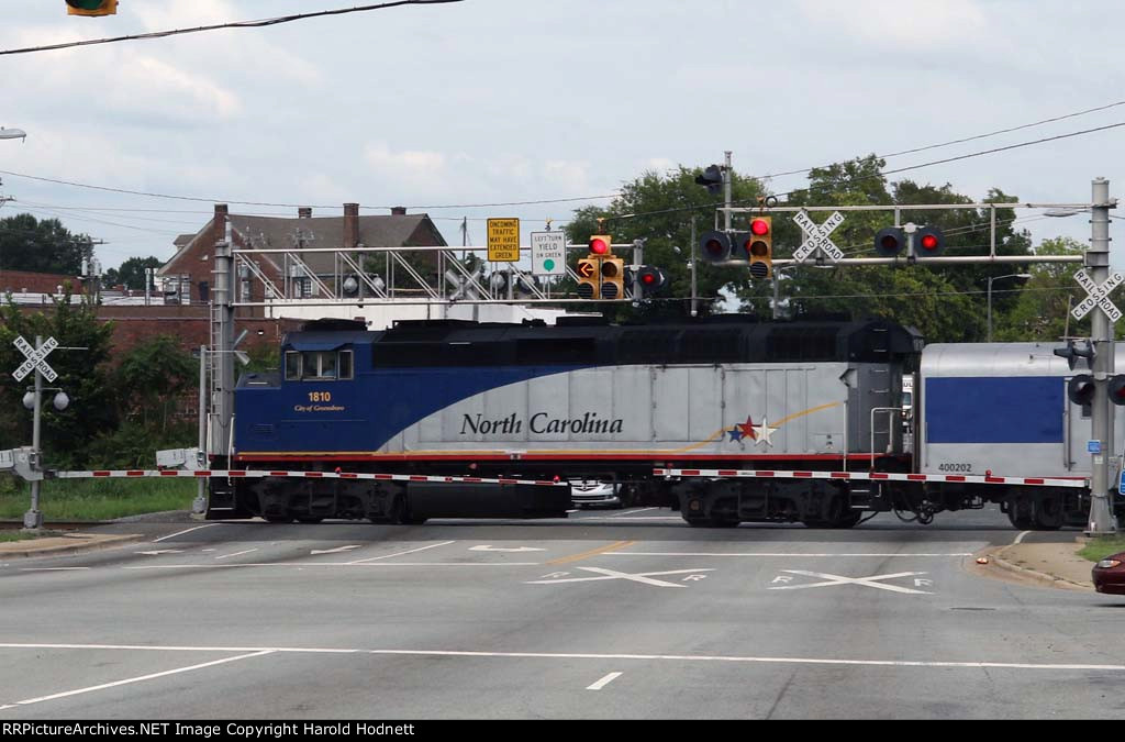 RNCX 1810 brings up the rear on train 74